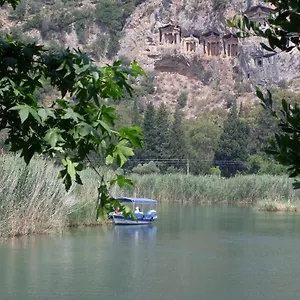 Onder Kır Evi